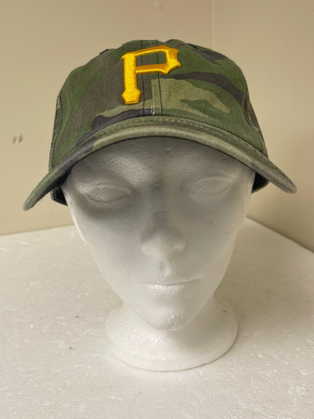 47 Brand Pittsburgh Pirates MLB Strapback Hat Camouflage Embroidered Logo